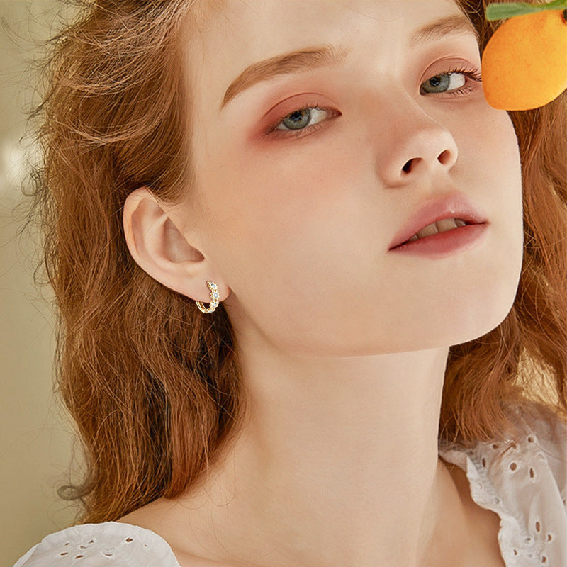 Cute Daisy Moissanite Earrings: A Sweet Rose Gold Accent for Girls' Fashion Jewelry Collection - LovelyDomi