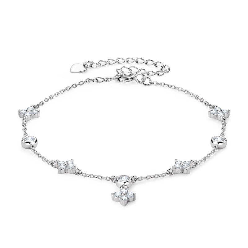 Fashion Ladies Friendship Bracelets Four Leaf Clover Moissanite Bracelet - Sterling Silver Plated 18K Gold Light Luxury Jewelry for Women.