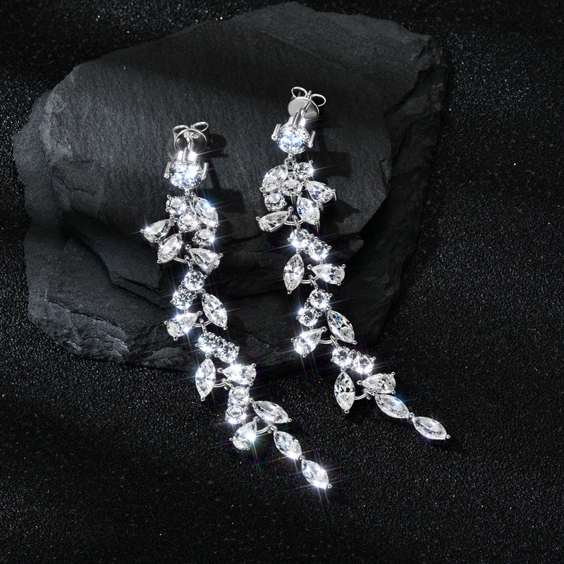 Glimmering Luxury Fringed Earrings in S925 Sterling Silver with Zircon Highlights for Fashionable Girls