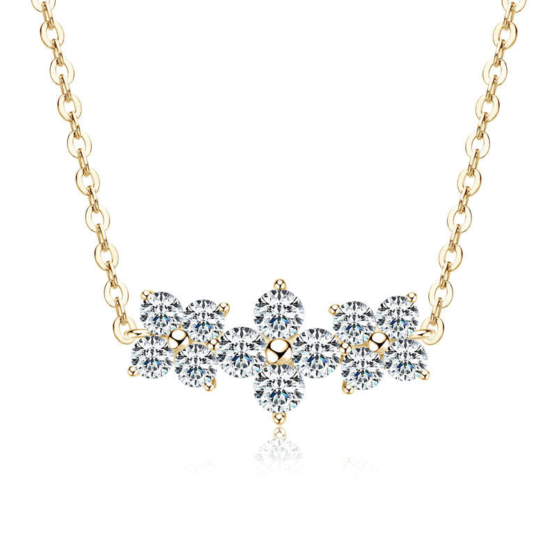 Elegant Fashion Design Clover Necklace with S925 Sterling Silver Moissanite, Small Fresh Pendant Necklace for Women