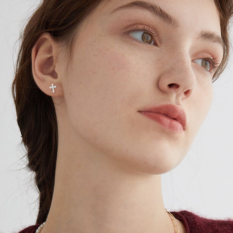 Personalized Cross Stud Earrings S925 Sterling Silver Inlaid with Moissanite, Simple Earrings