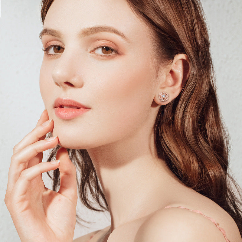 New Ladies Jewelry: Fashion Ins Style Rose Gold Moissanite Stud Earrings S925 Tremella - Perfect for Any Occasion!.