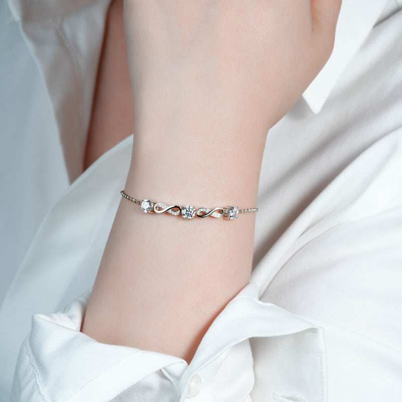 Elegant New S925 Sterling Silver Bracelet with Moissanite Diamond Wireless Symbol Women's Fashion Sense