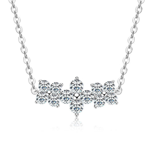Elegant Fashion Design Clover Necklace with S925 Sterling Silver Moissanite, Small Fresh Pendant Necklace for Women